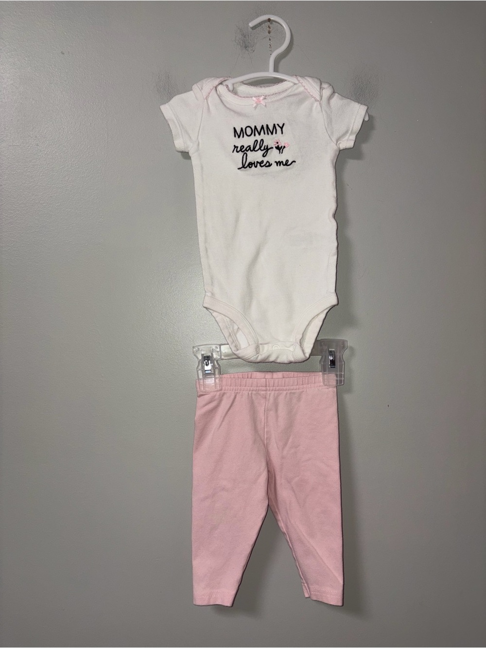 Carters White & Pink Mommy Really Loves Me Body Suit & Pants Set 6M Girls